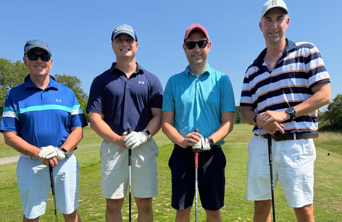 The de Mellow golfers