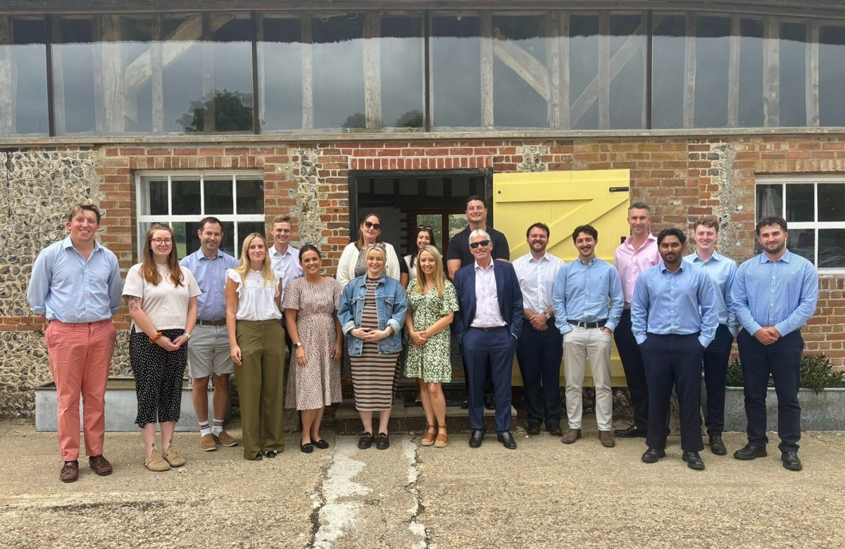 The de Mellow & Co team